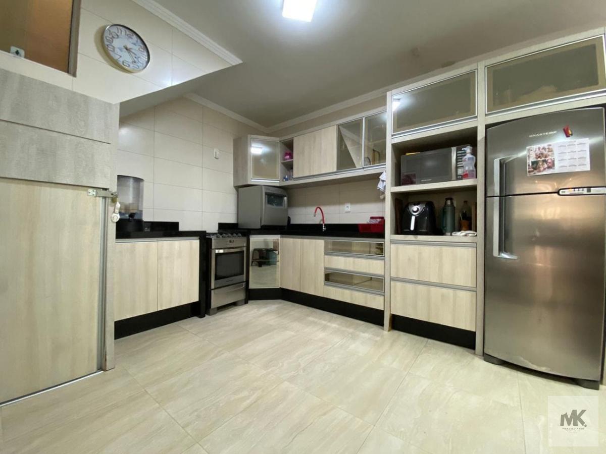 Casa com 3 quartos Sendo 1 Suíte com 115m² Privativos à venda em Itapema, MEIA PRAIA SC - Marcelo Krug Corretor de Imóveis