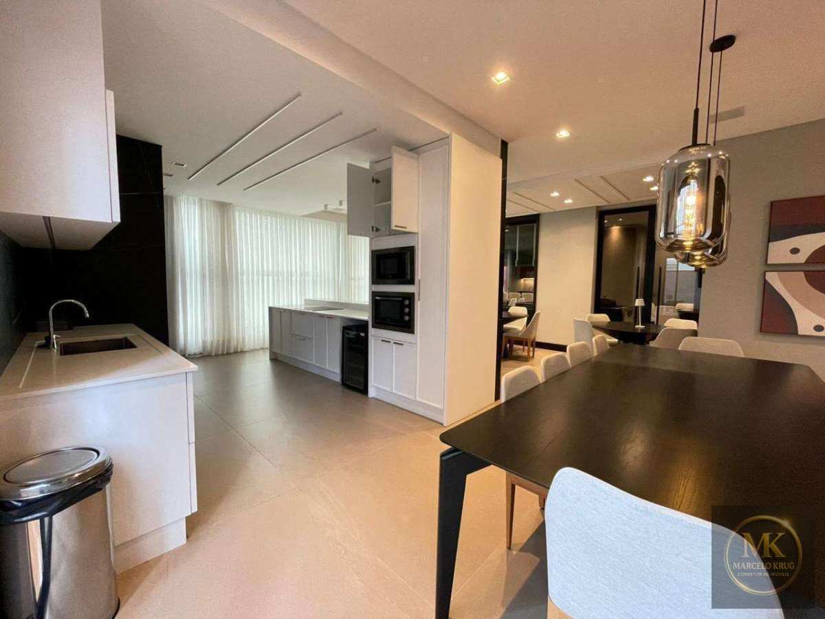 Cobertura á Venda 4 Suítes 220.00m2 Privativos 4 Vagas Garagem , Pagamento Facilitado Direto com Dono Meia Praia Itapema - Marcelo Krug Corretor de Imóveis