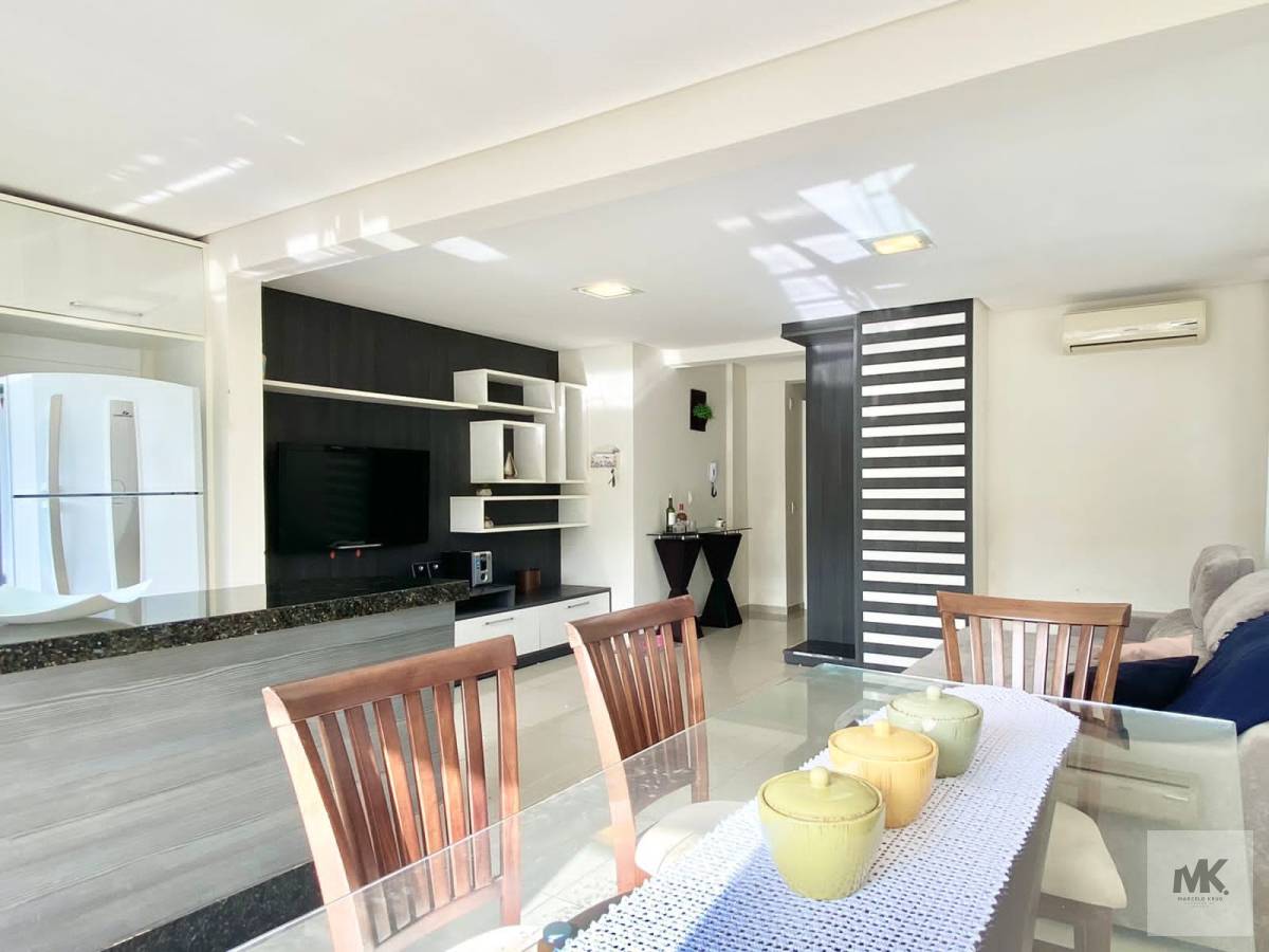 Cobertura Mobiliada em Bombas, 300 metros do Mar - Marcelo Krug Corretor de Imóveis