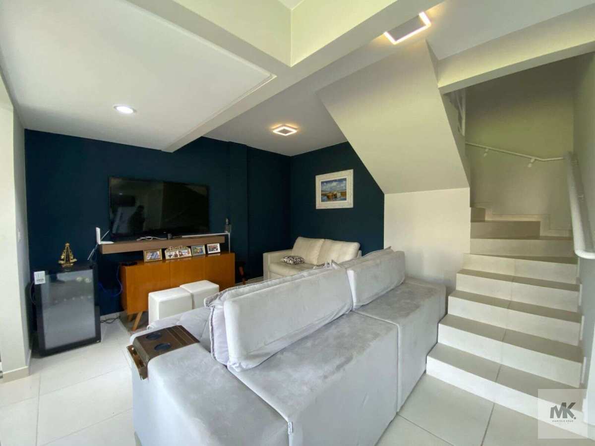 Duplex à Venda, 3 Dormitórios Sendo 1 Suíte + 2 Vagas 132.00m² em Meia Praia de Itapema - Marcelo Krug Corretor de Imóveis