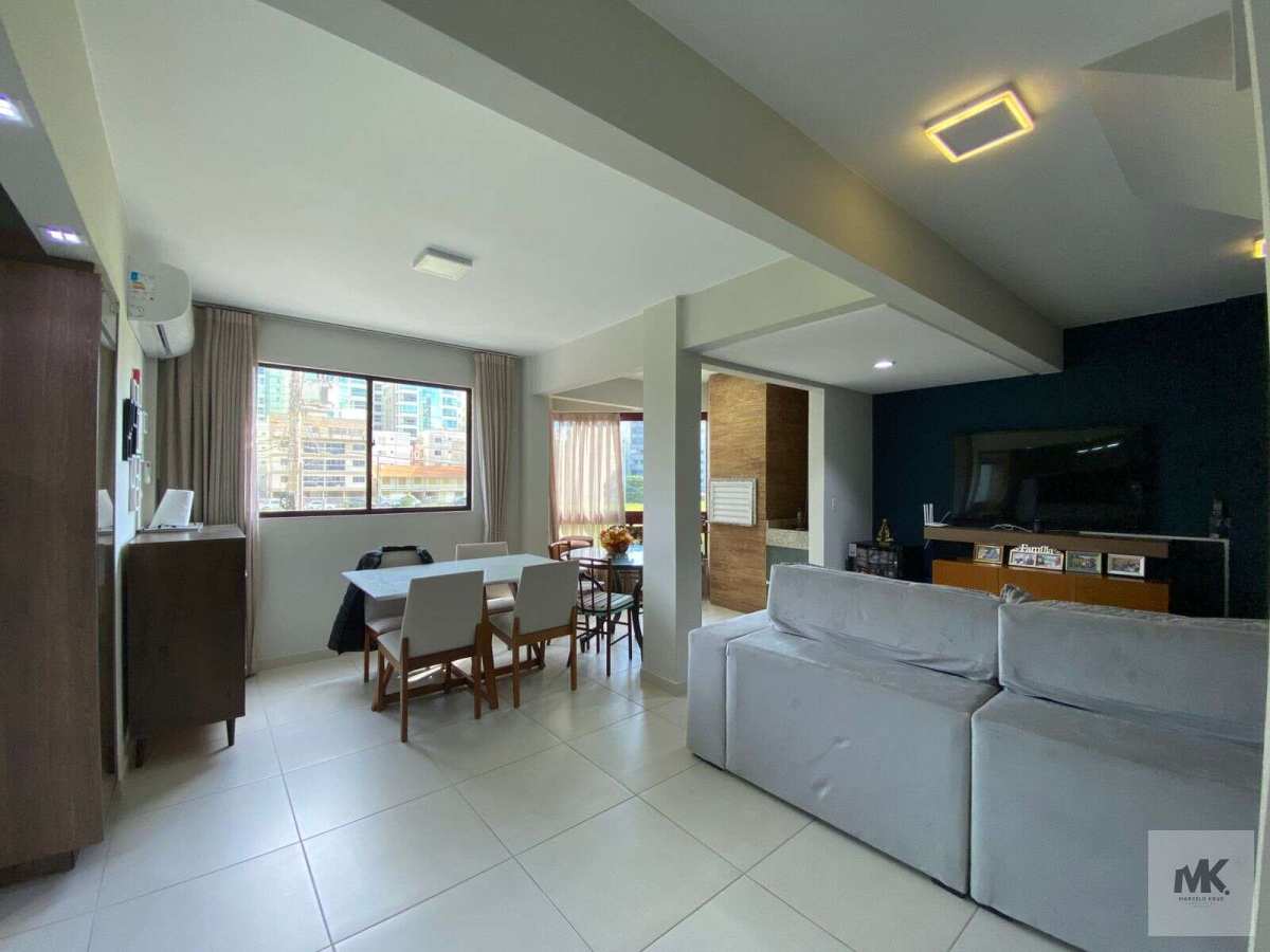 Duplex à Venda, 3 Dormitórios Sendo 1 Suíte + 2 Vagas 132.00m² em Meia Praia de Itapema