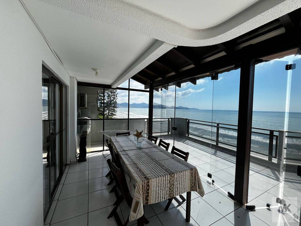Duplex Pé Na Área 4 Dormitórios Sendo 2 suítes Na Meia Praia  Vista Panorâmica Pro Mar - Marcelo Krug Corretor de Imóveis