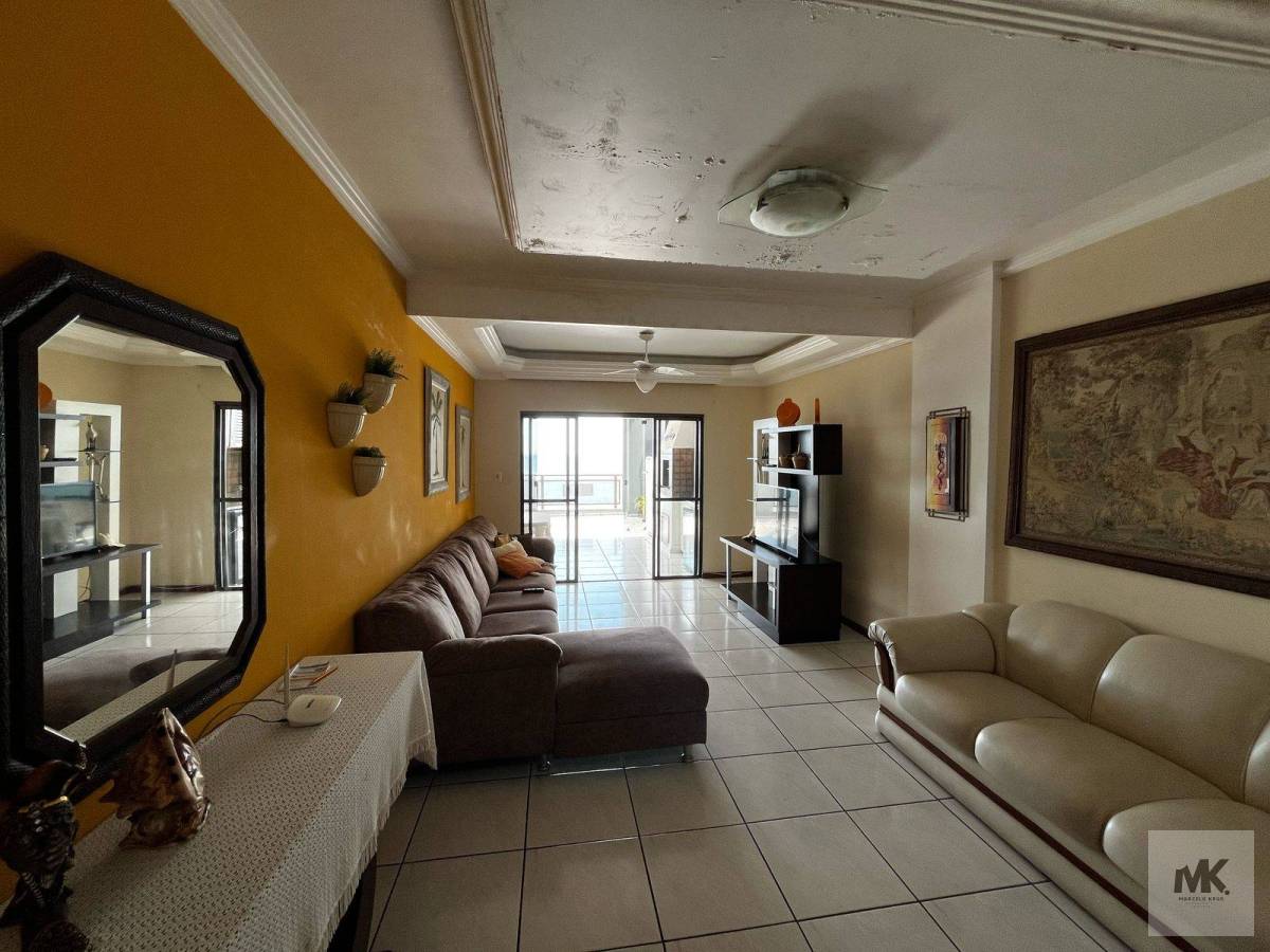 Duplex Pé Na Área 4 Dormitórios Sendo 2 suítes Na Meia Praia  Vista Panorâmica Pro Mar - Marcelo Krug Corretor de Imóveis