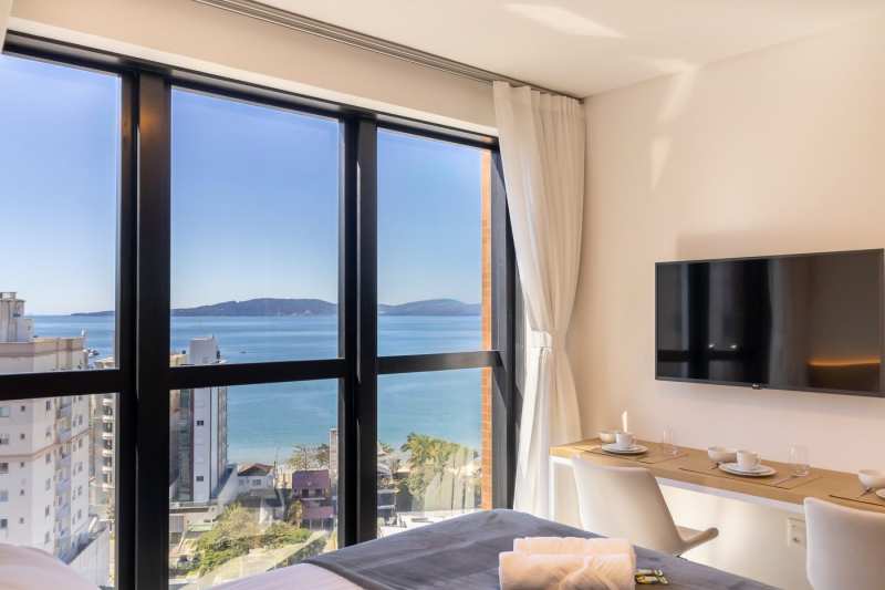 Flat com Vista Mar à venda com 2 Dormitórios 40.07m2 Privativos Lazer Completo no Centro de  Itapema SC . - Imobiliária Marcelo Krug