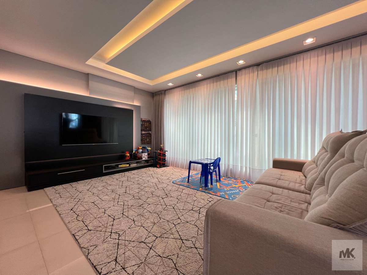 Lindo Apartamento Mobiliado 4 Suítes Sendo 1 Máster + 3 Vagas de Garagem + Lazer em Meia Praia Pagamento Facilitado. - Marcelo Krug Corretor de Imóveis