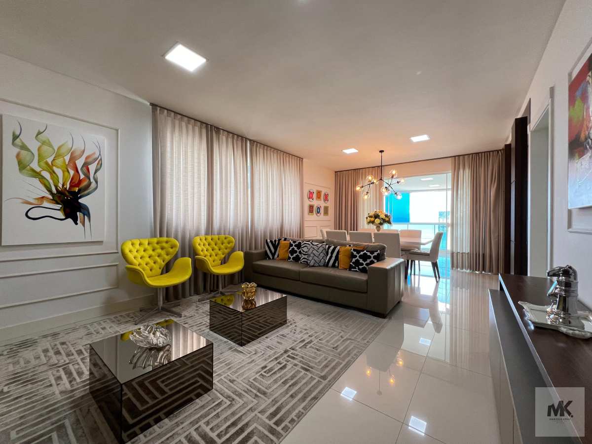 Lindo Apartamento Prédio Frente Mar com Vista Panorâmica com 4 Dormitórios Sendo 2 suítes + Lazer - Marcelo Krug Corretor de Imóveis