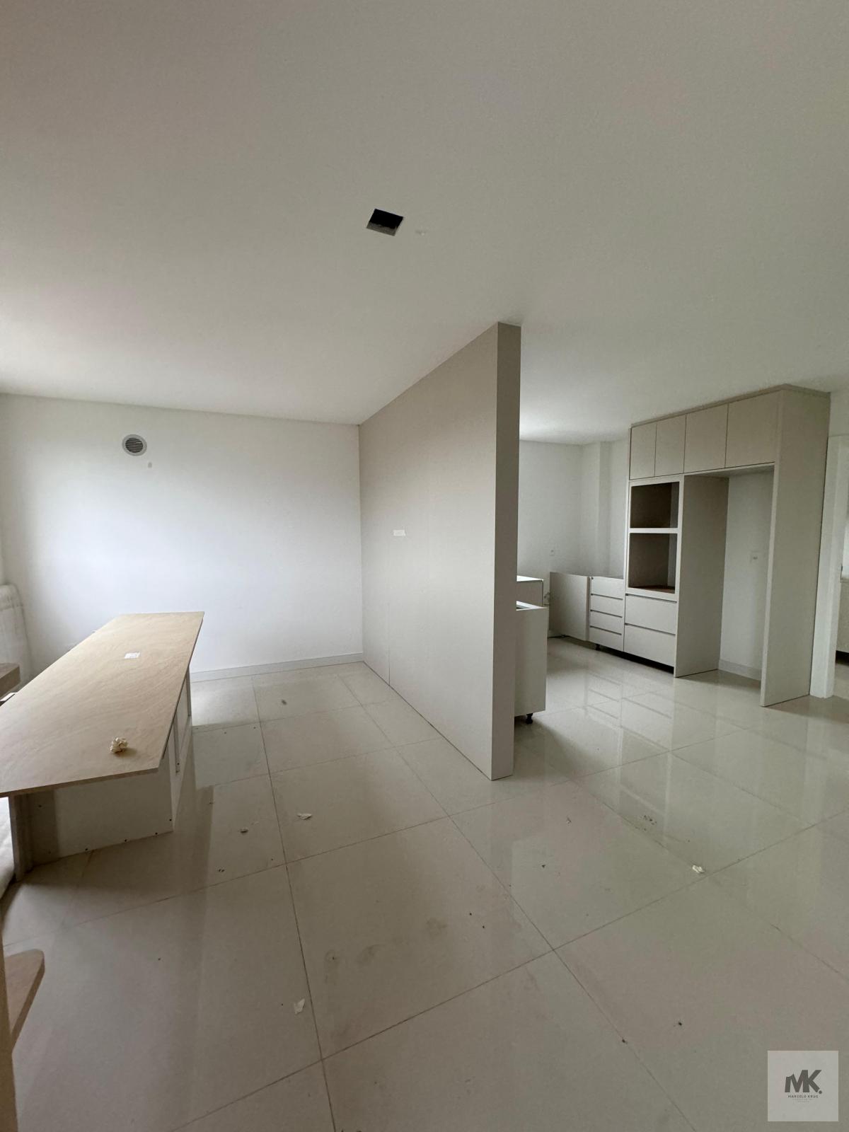 Oportunidade Duplex 3 Suítes + 3 Vagas Garagem de R$ 2.595.000,00 Por R$ 1.795.000,00 em Meia Praia de Itapema SC - Marcelo Krug Corretor de Imóveis