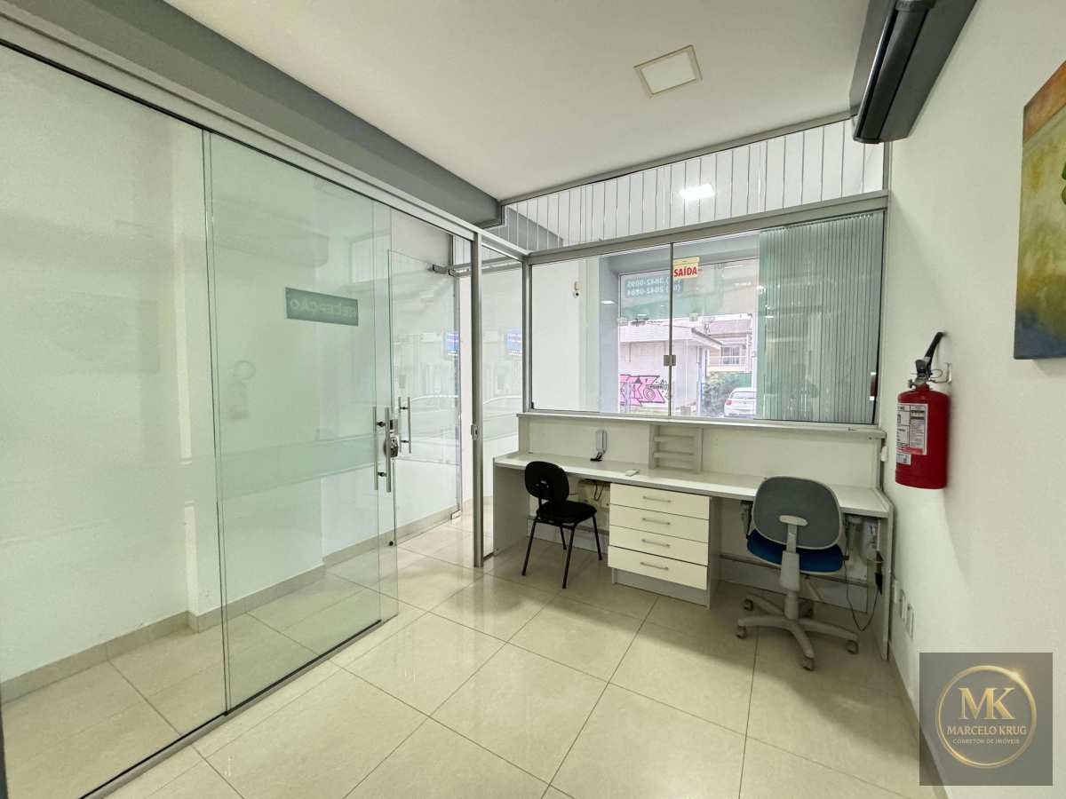 Sala Comercial á Venda 113.00m2 Privativos + 1 Vaga Garagem Pagamento Facilitado Direto Proprietário em Meia Praia Itapema SC - Marcelo Krug Corretor de Imóveis