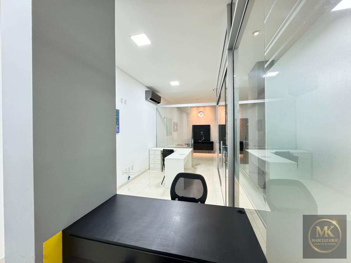 Sala comercial à venda, no Essence Club em Itapema, Meia Praia, 113m² - Marcelo Krug Corretor de Imóveis