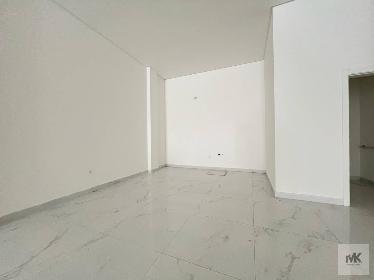 Sala Comercial Na Meia Praia Ótima Localização R$ 1.900.000,00  50% Entrada Saldo 12 X Direto Sem Financiamento Bancário. - Marcelo Krug Corretor de Imóveis