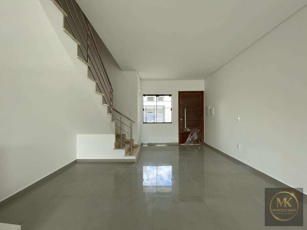 Sobrado á Venda 2 suítes 1 vaga de Garagem em Porto Belo Sc Pagamento Direto com Proprietário - Marcelo Krug Corretor de Imóveis