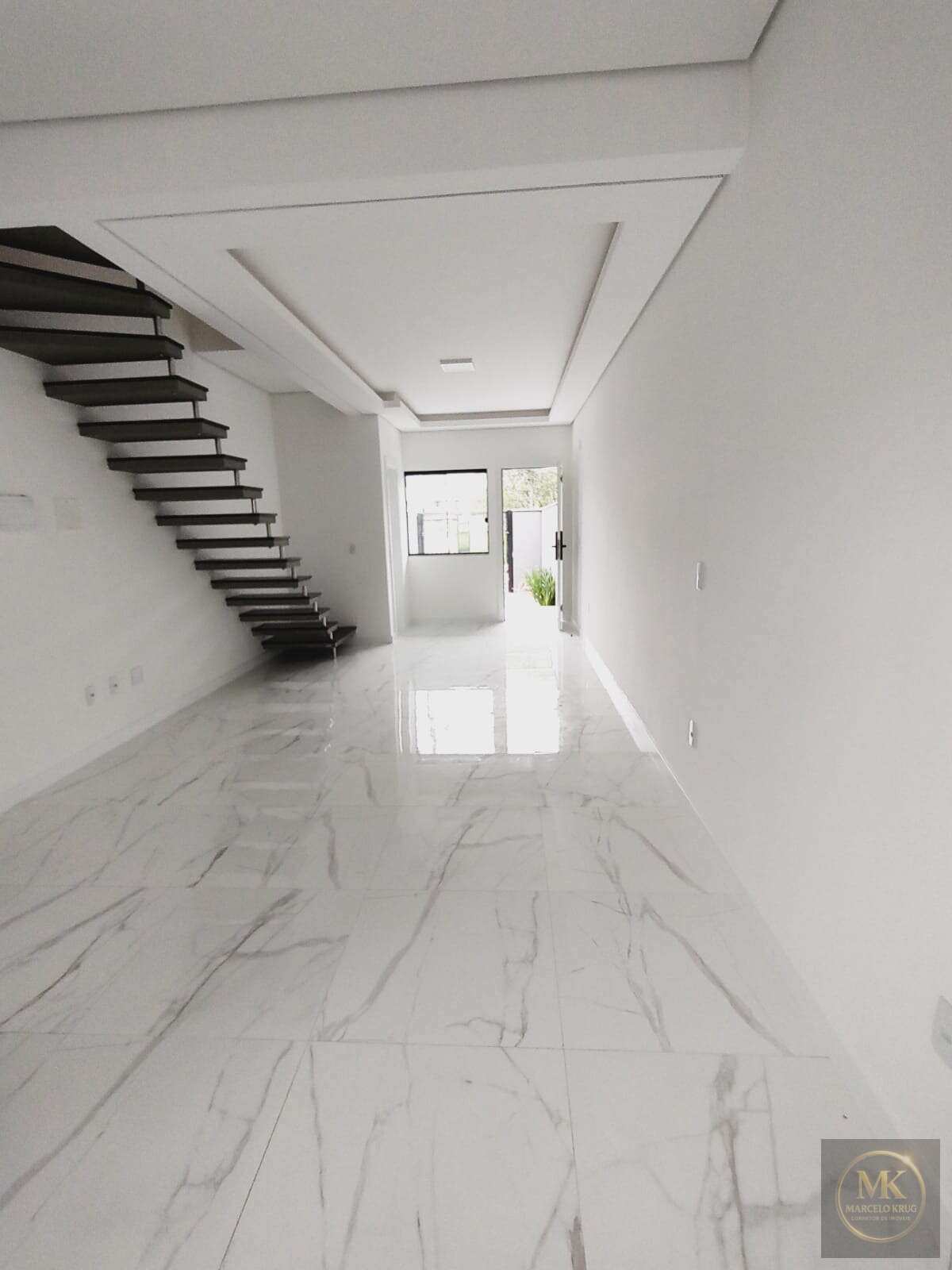 Sobrado á Venda 2 Suítes 72.m2 Privativos 2 Vagas Alto Padrão. Aceita Financiamento Bancário Morretes Itapema - Marcelo Krug Corretor de Imóveis