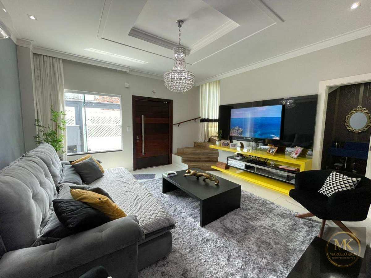 Sobrado Alto Padrão á Venda 3 Suítes com 220m2  + 6 vagas de Garagem Pagamento Direto Proprietário em Itapema Jardim Praia Mar - Marcelo Krug Corretor de Imóveis