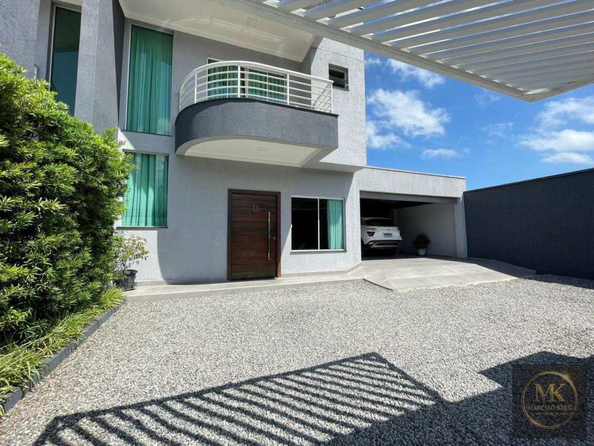 Sobrado Alto Padrão á Venda 3 Suítes com 220m2  + 6 vagas de Garagem Pagamento Direto Proprietário em Itapema Jardim Praia Mar