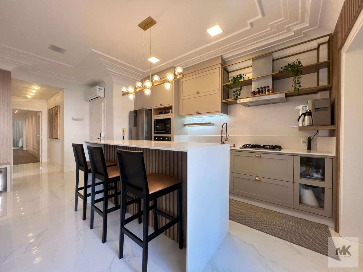 Vendo Apartamento 4 Suítes Sendo 1 Máster + 3 Vagas de Garagem + Lazer Pagamento Facilitado Direto com Proprietário - Marcelo Krug Corretor de Imóveis