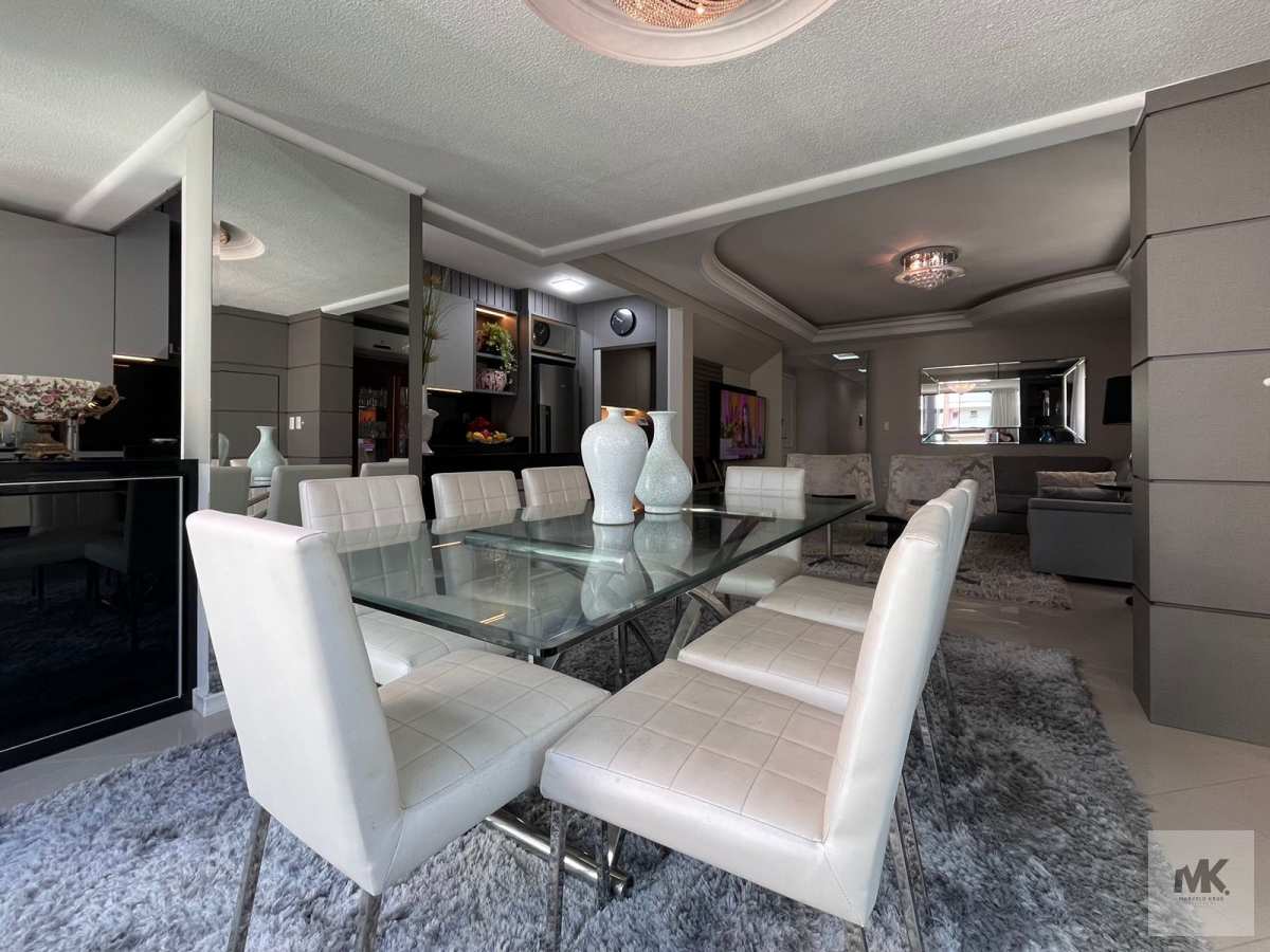 Vendo Apartamento com 130m2 Privativos com 3 Suítes + 1 Vaga de garagem + Lazer  Completo Pagamento Facilitado Meia Praia. - Marcelo Krug Corretor de Imóveis