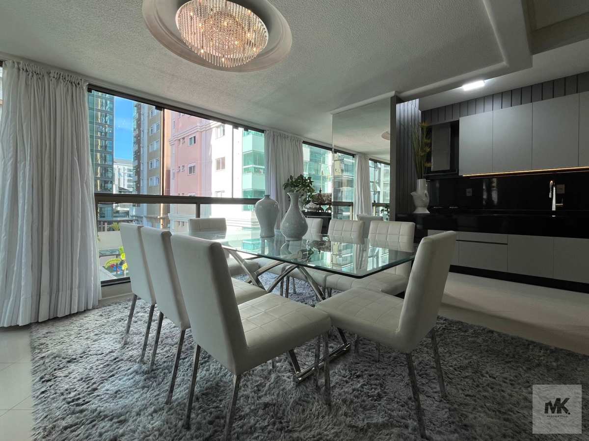 Vendo Apartamento com 130m2 Privativos com 3 Suítes + 1 Vaga de garagem + Lazer  Completo Pagamento Facilitado Meia Praia. - Marcelo Krug Corretor de Imóveis