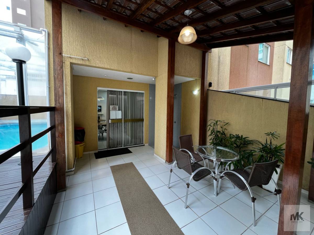 Vendo apartamento com 2 Dormitórios Sendo 1 suíte + 2 vagas de Garagem em Meia Praia há 200 Metros do Mar - Marcelo Krug Corretor de Imóveis