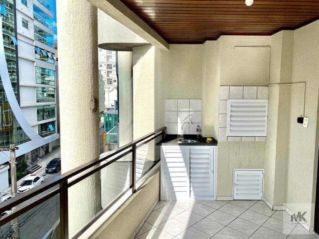 Vendo Apartamento com 3 Dormitórios Sendo 1 suíte + 1 vaga 104m2 Privativos - 190 Metros do Mar - Pagamento Facilitado. - Marcelo Krug Corretor de Imóveis