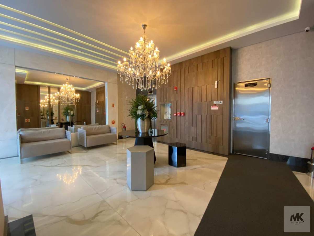 Vendo Apartamento com 4 Suítes + 4 vagas de Garagem com 188.00m2 Privativos em Meia Praia - Marcelo Krug Corretor de Imóveis