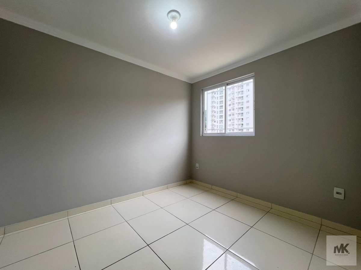 Vendo Apartamento com @ dormitórios Sendo 1 Suíte + 1 Vaga de Garagem Bairro tabuleiro Itapema Sc - Marcelo Krug Corretor de Imóveis