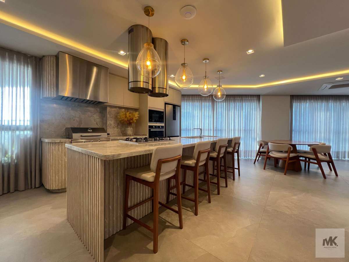 Vendo Apartamento Frente Mar 3 suítes + 3 vagas de Garagem + Lazer Completo Pagamento Facilitado Direto com Proprietário. - Marcelo Krug Corretor de Imóveis