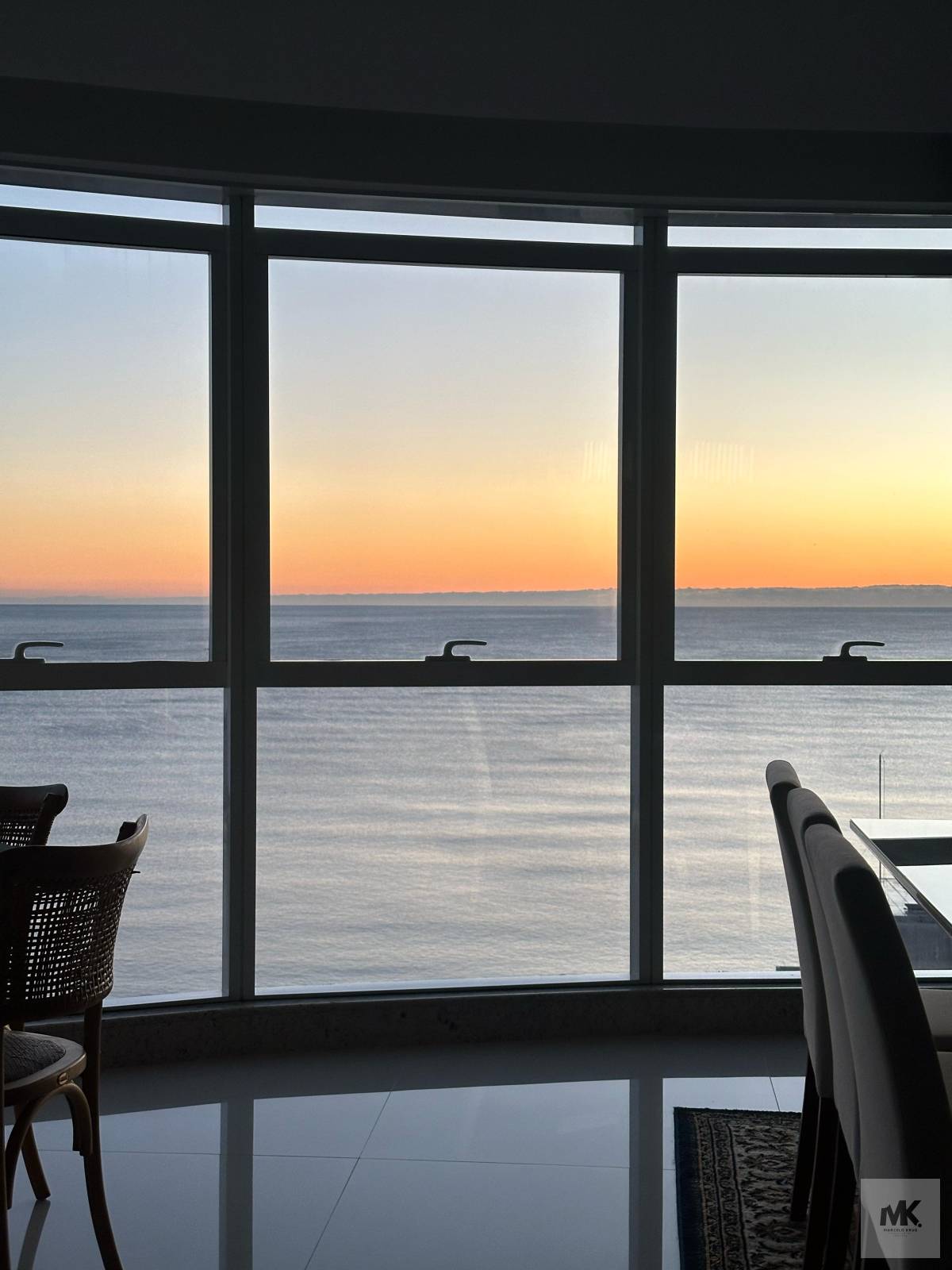 Vendo Excelente Apartamento Com 4 Suítes Sendo 1 Máster + 3 Vagas de Garagem + Lazer em Meia Praia com Vista Panorâmica pro Mar. - Marcelo Krug Corretor de Imóveis