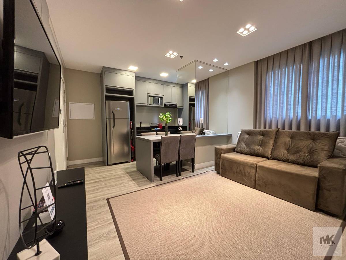 Vendo Flat Na Meia Praia com 40.00m2 R$ 924.000,00 - Entrada R$ 414mil Saldo em 15 X Direto com Proprietário.