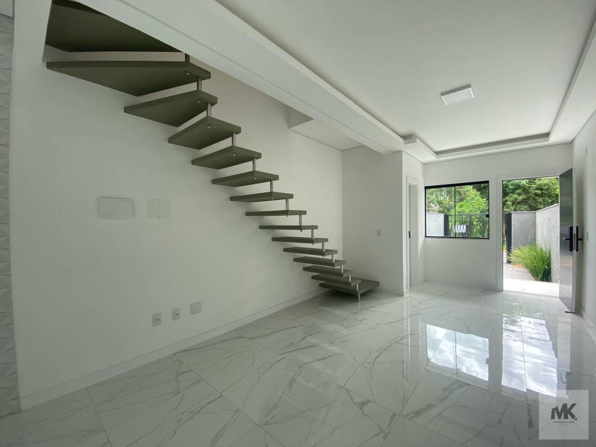 Vendo Sobrado 2 Súites 1 Vaga de Garagem Sem Uso Construção em 2024 R$ 550.000,00 Aceita Financiamento. Itapema - Marcelo Krug Corretor de Imóveis