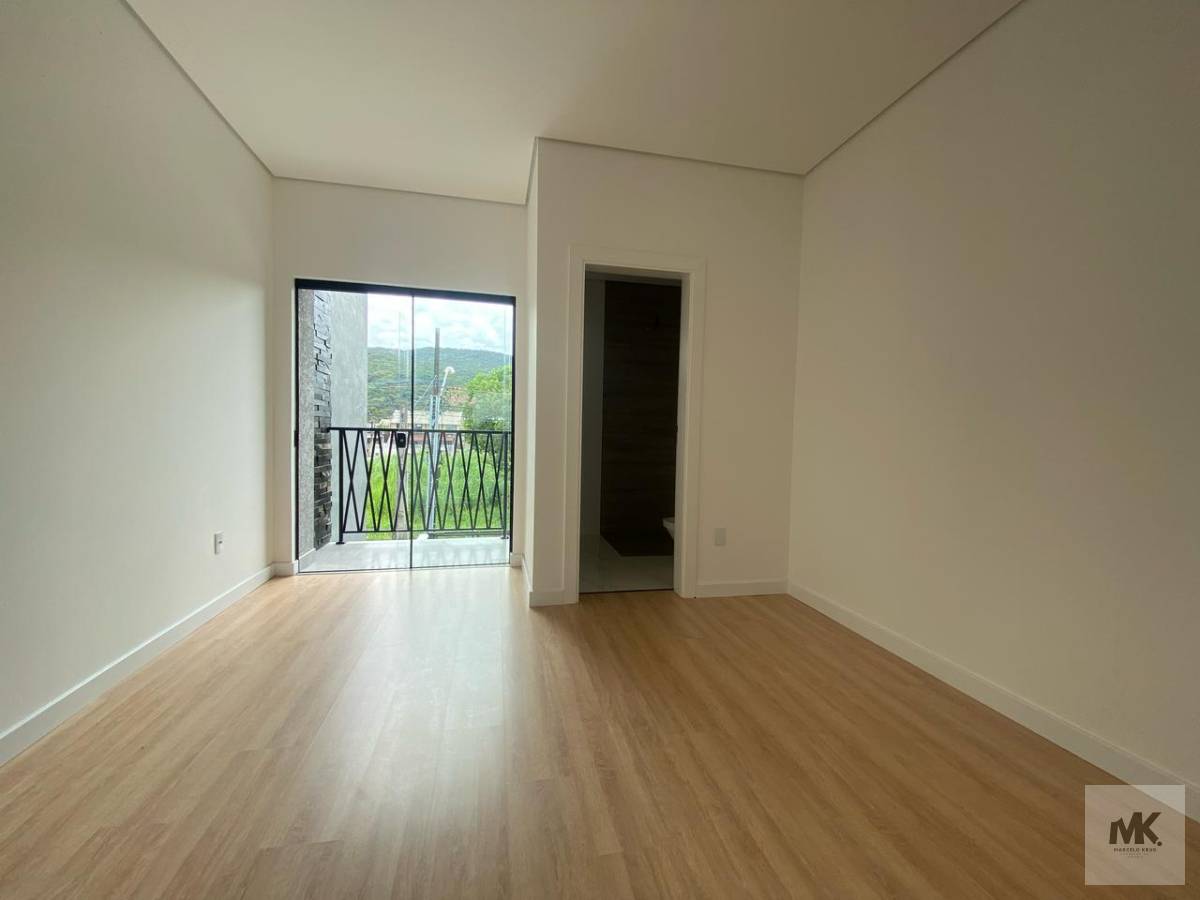 Vendo Sobrado 2 Súites 1 Vaga de Garagem Sem Uso Construção em 2024 R$ 550.000,00 Aceita Financiamento. Itapema - Marcelo Krug Corretor de Imóveis